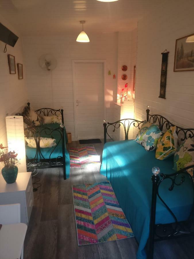 Private Studio Extension With Bathroom And Kitchen Лондон Екстер'єр фото